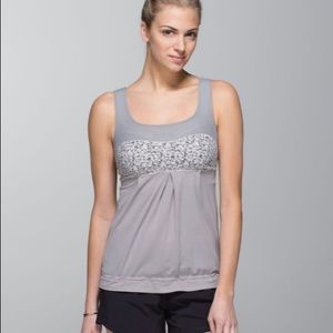 Lululemon Elevate tank top with drawstring waist
